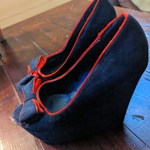8 - Suede wedge pinup shoes with bow